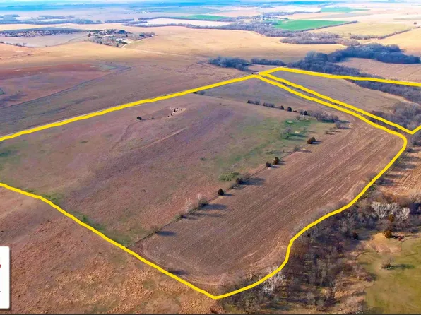 2 Vale Rd, Jamestown, KS 66948