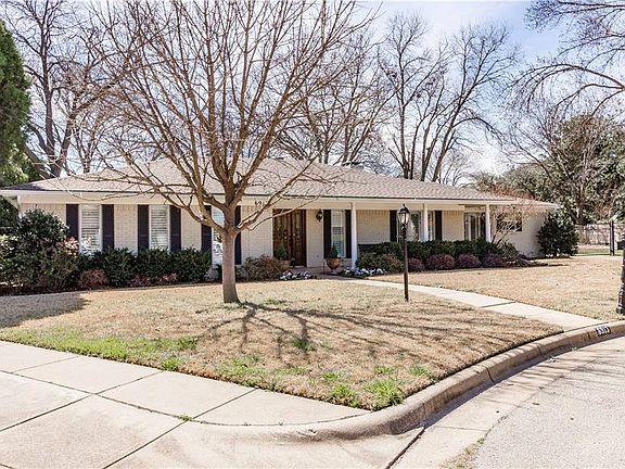3rd image of 6913 Camino Ct