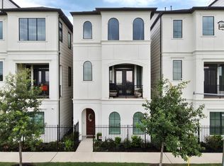 2777 Freund St, Houston, TX 77003
