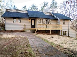 176 W Mount Carmel Church Rd, Mount Airy, NC 27030