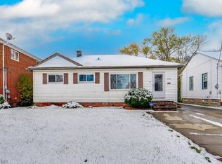 16104 Ramage Ave, Maple Heights, OH 44137