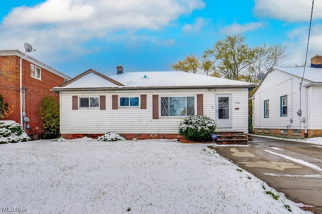16104 Ramage Ave photo 1