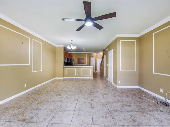 9687 Lago Dr, Boynton Beach, FL 33472
