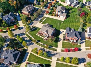 1835 Ashbourne Dr, Canton, MI 48187