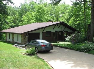 18235 Alois Ln, Lake Milton, OH 44429