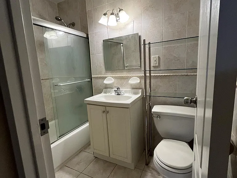 101 Jackson Ave #2G — Photo 16