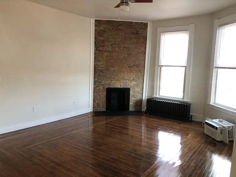 225-227 Gilman Ave — Photo 6