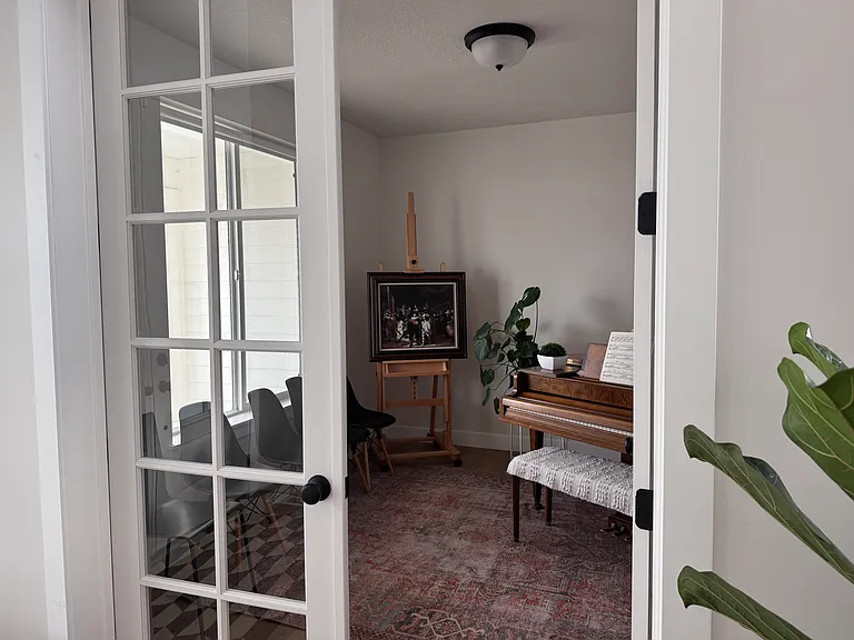1457 N Arcadia Dr — Photo 4