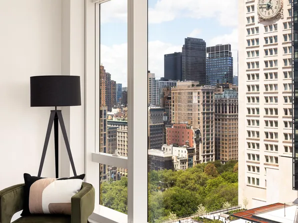 45 East 22nd Street 26B image 3 of 31