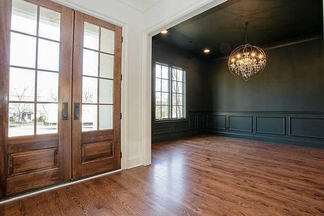 2nd image of 627 Royal Oaks Pl