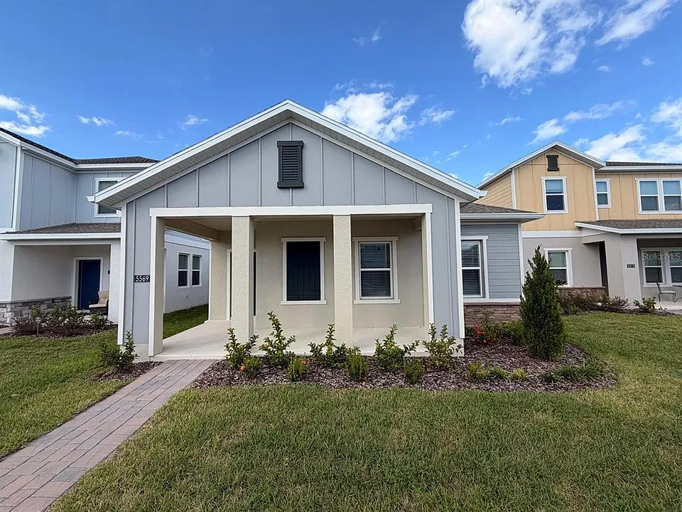 5569 Fiona Ln