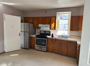 195 Oak St APT 2, Yonkers, NY
