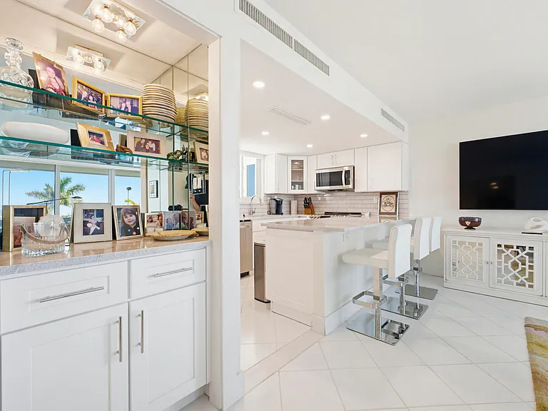 2505 S Ocean Blvd — Photo 12