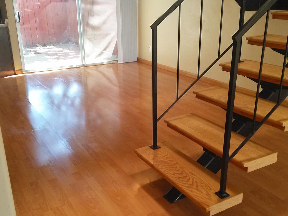 1st image of 1525 Royal Way #D