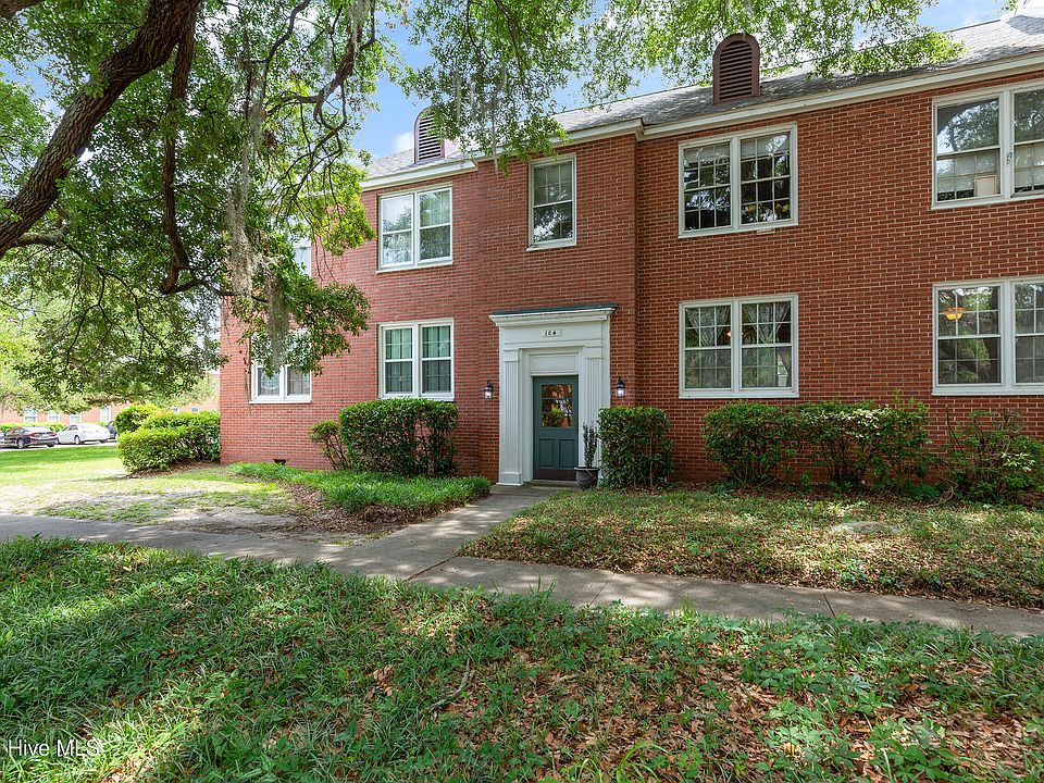 1st image of 2940 Oleander Drive #2c