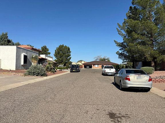 4th image of 8250 E Oneida Pl