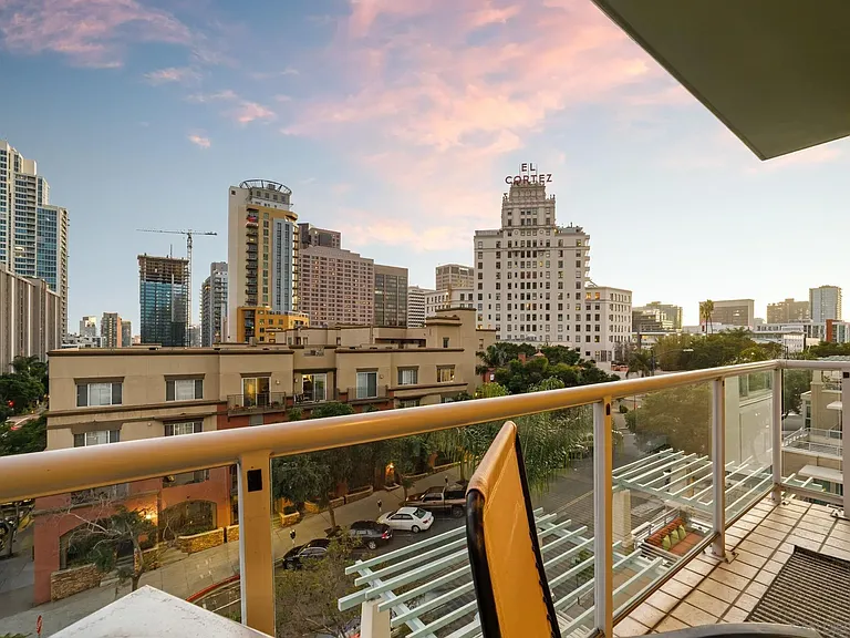 850 Beech St #511 — Photo 32