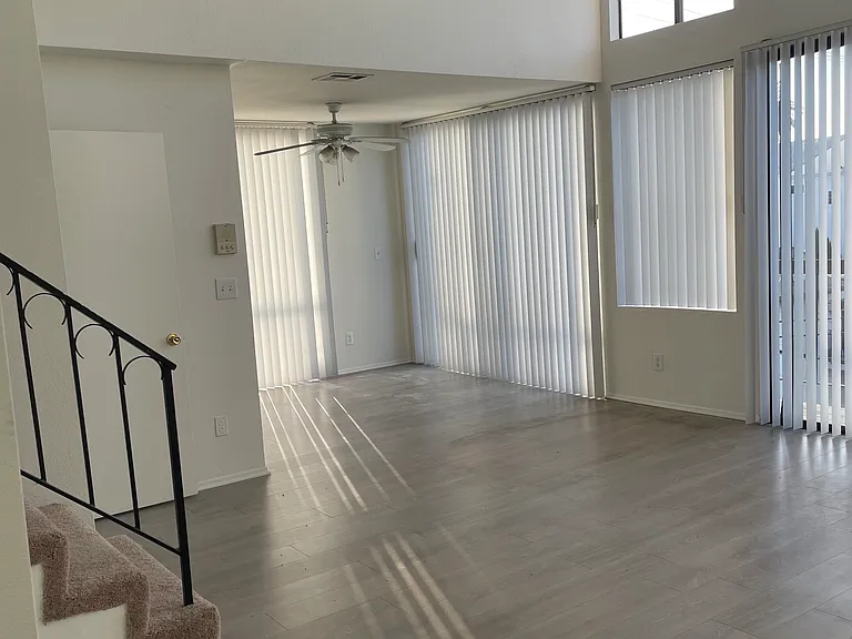 10715 Missouri Ave #304 — Photo 5