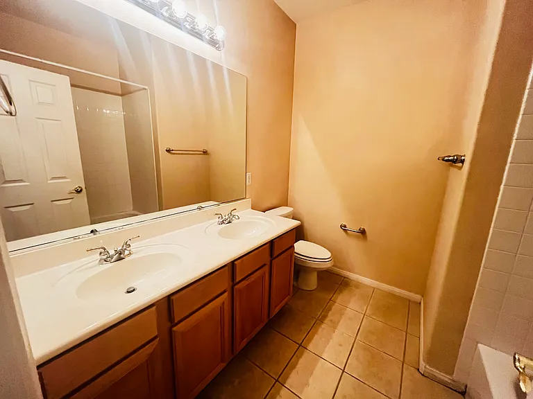 10852 Montasola St — Photo 45