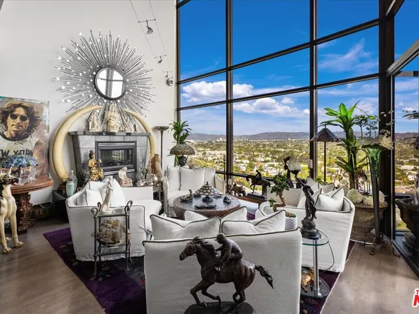 4316 Marina City Dr #Penthouse 27, Marina Del Rey, CA 90292