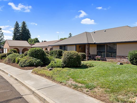 4th image of 3224 E Birch Avenue