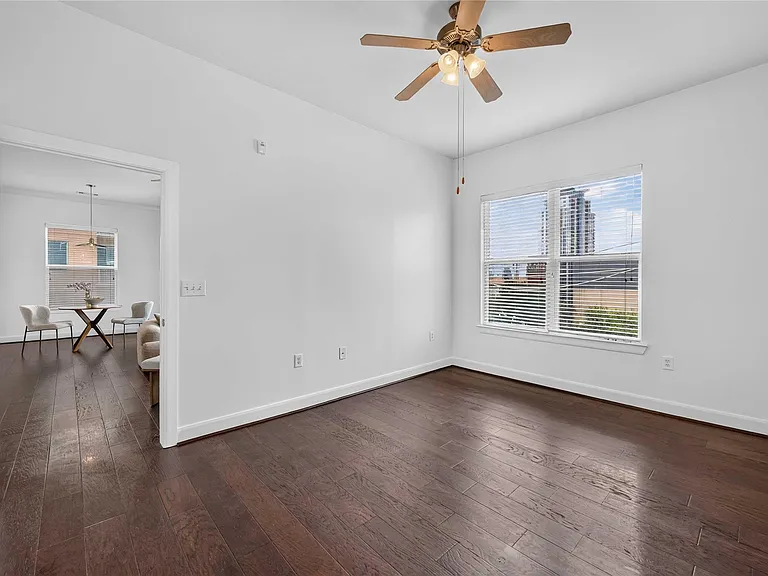 1010 Rosine St #35 — Photo 17
