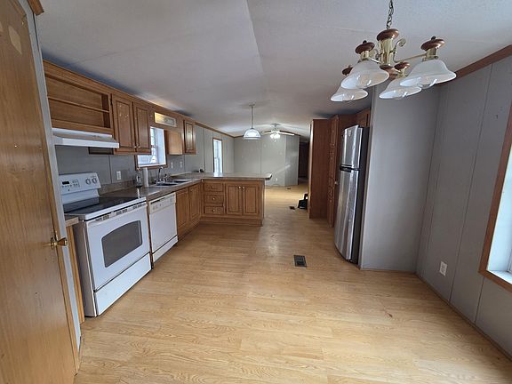 5th image of 39 Mountain Road