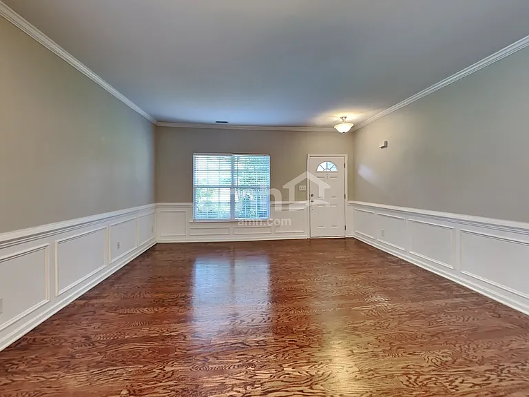 1933 Sterling Hill Dr — Photo 7