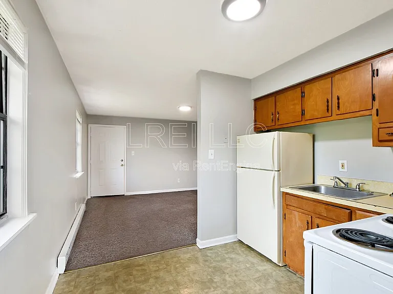 176 Thistlewood Ave #12 — Photo 8