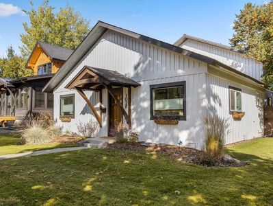 1028 E 3rd St, Whitefish, MT, 59937