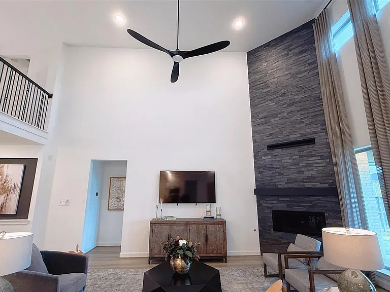 5603 Logan Ridge Ln — Photo 18