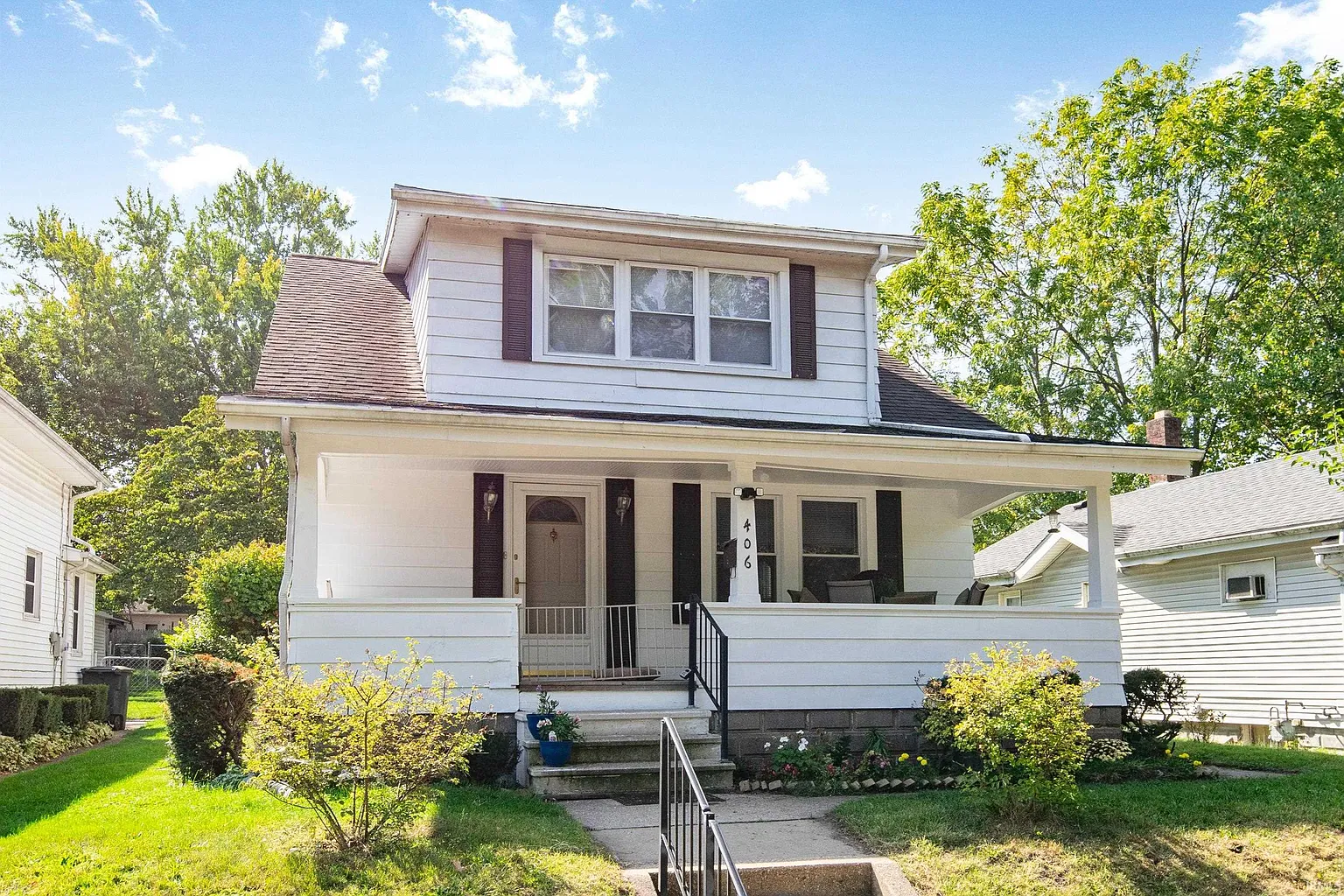 406 Altgeld St photo 1