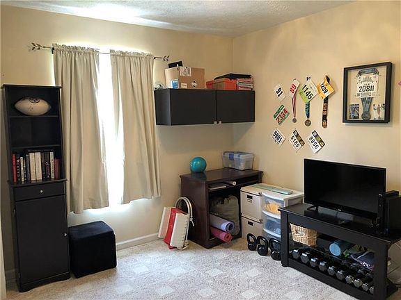 2nd image of 232 Scenic Hill Dr