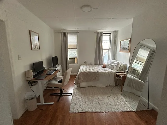 475 Monmouth St #3 — Photo 4
