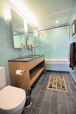 Rented by ER (DO NOT USE) | media 11