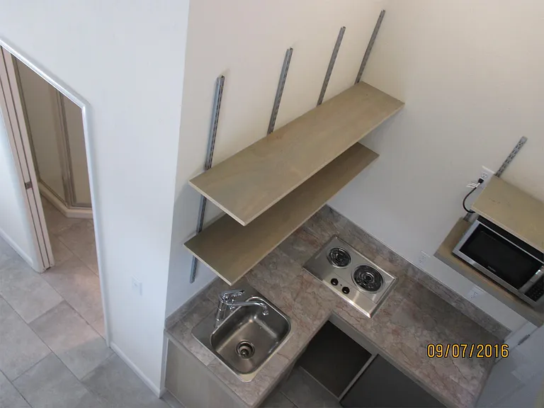 101 NW 7th Ter #10 — Photo 4