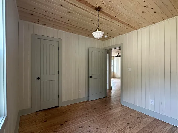 2531 Wecco St, North Charleston, SC 29405