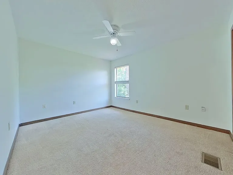 93 Harris Rd NE — Photo 9