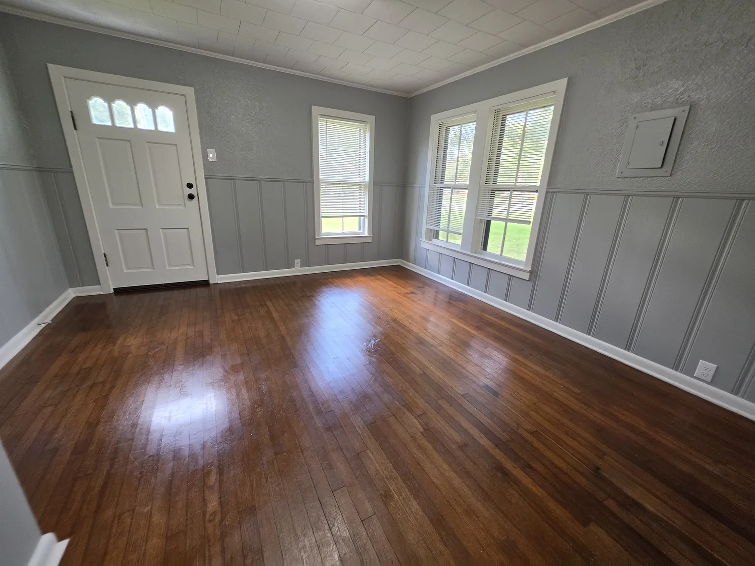 3 bed, 1500 sqft, $1,430 — Photo 2