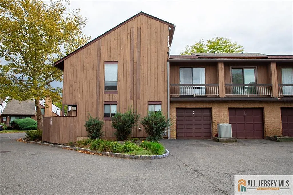 2 bed, 2.5 bath, 1343 sqft, $2,900 — Photo 1