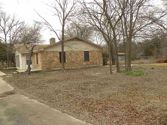 2nd image of 526 Smith Ln