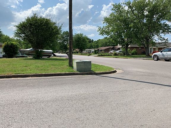 4th image of 2306 Haven Dr