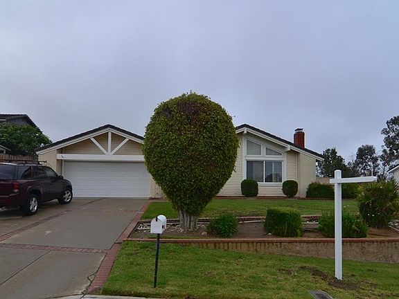 3rd image of 5297 Della Ave