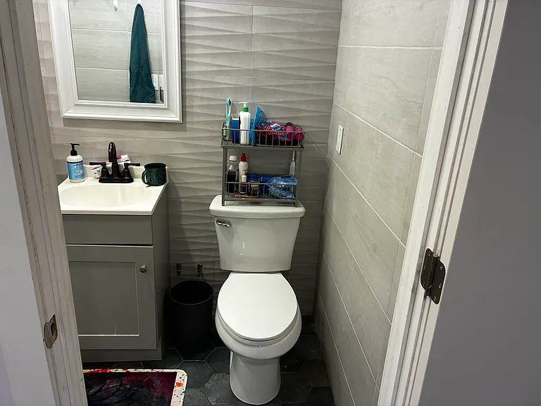 121 Clermont Ave #B2 — Photo 7