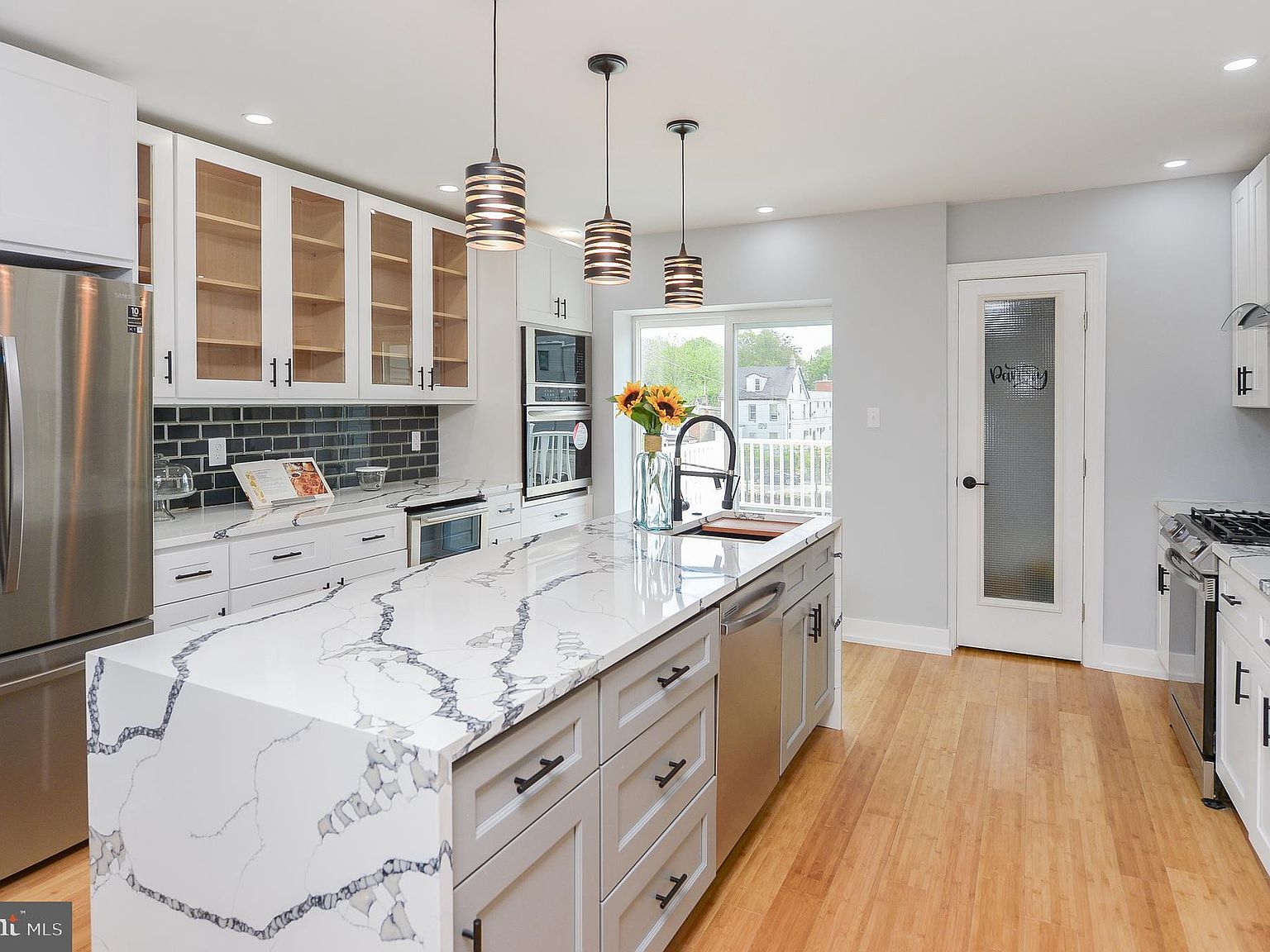 www.zillow.com