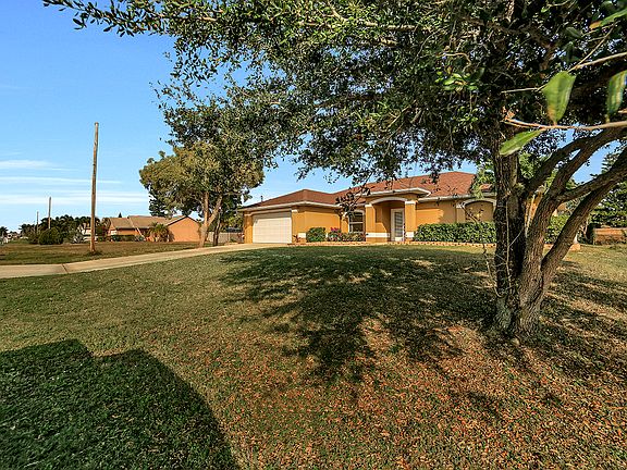 3rd image of 4611 SW 14th Ave