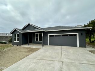 1710 NW Sandpiper Dr, Waldport, OR