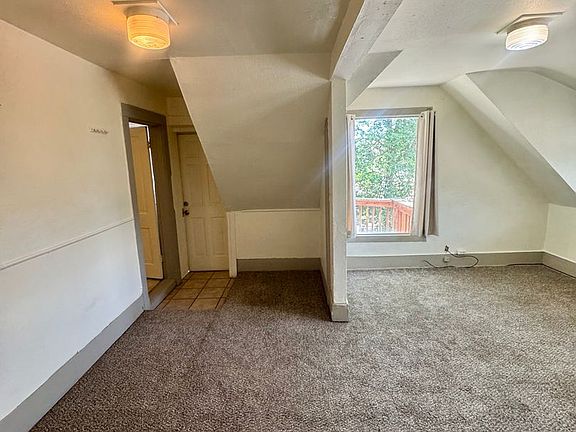 5th image of 126 E Brookside St #B