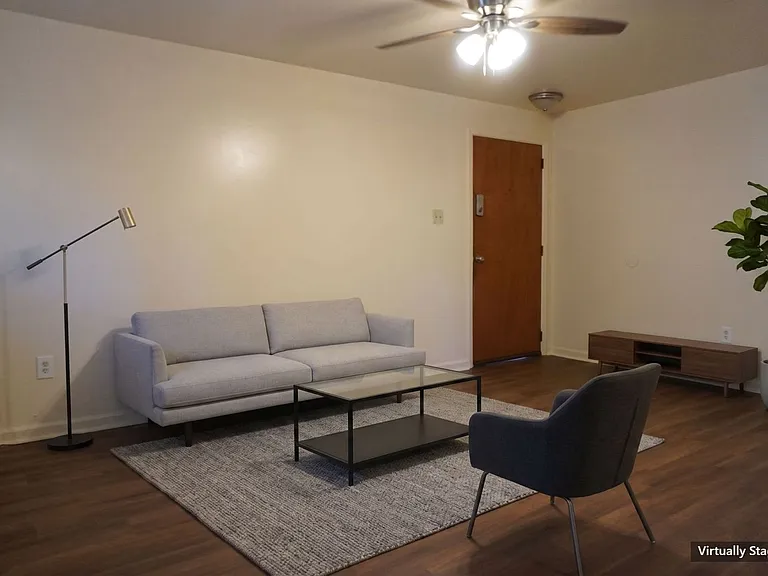 Utilities Included! Downtown Golden Apartments Free Heat, Gas, Water & Trash — Photo 5