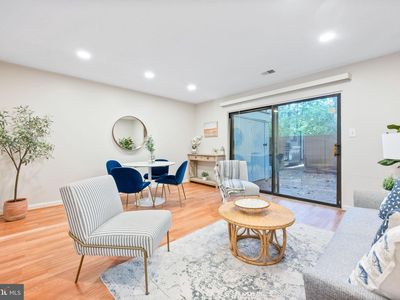 2340 Southgate Sq, Reston, VA, 20191